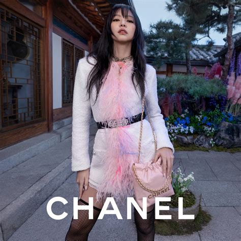 jennie chanel campaign|JENNIE for the CHANEL 22 Bag Campaign .